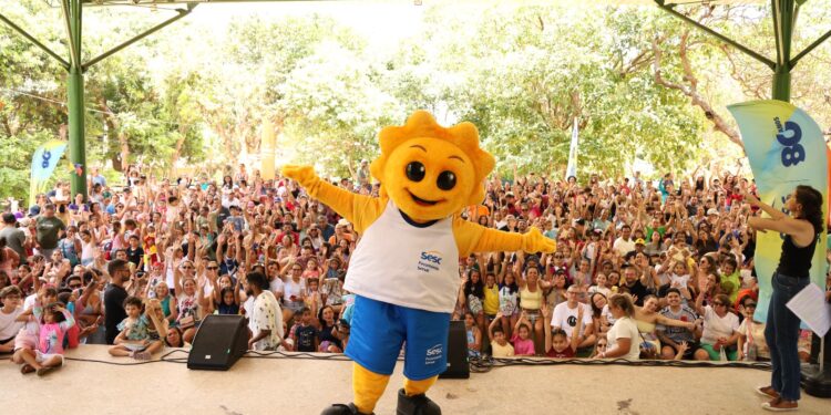 Sistema Fecomércio RN reúne famílias em manhã de lazer e aprendizado no Parque das Dunas