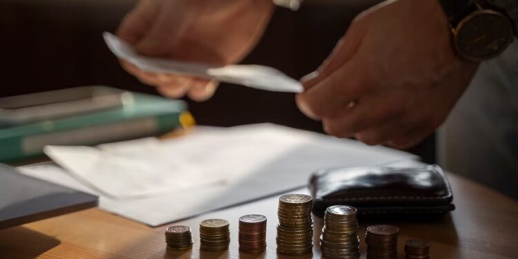 Justiça reconhece fraude em empréstimos consignados e bancos indenizarão aposentado rural em R$ 3 mil