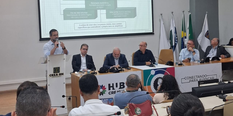 Sinduscon-RN participa de debate sobre licenciamento ambiental e energias renováveis no estado