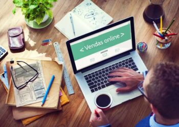 Cliente é indenizada por plataforma de vendas online após atrasos na entrega de pedido para dia das mães